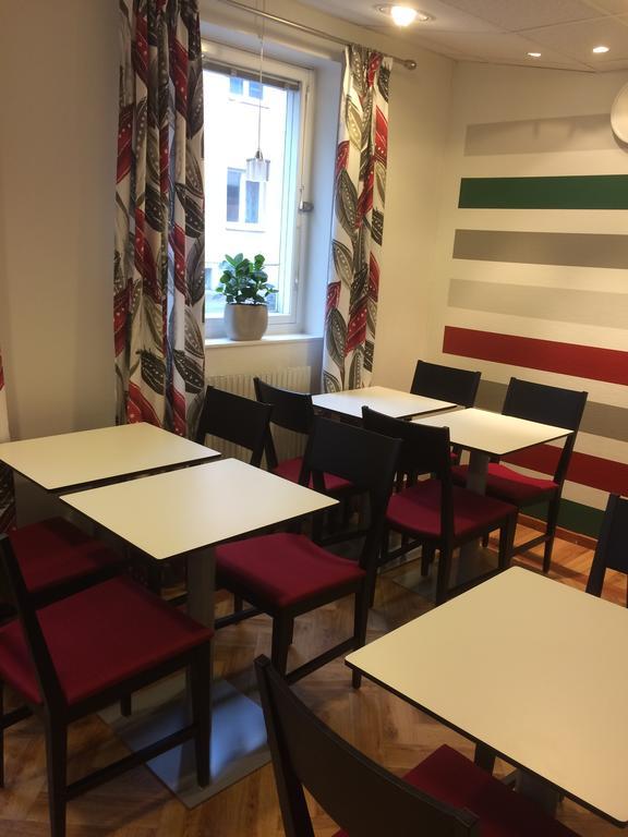Linkoepings Cityhotell Och Vandrarhem المظهر الخارجي الصورة